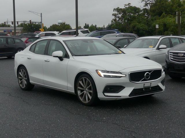 2021 Volvo S60 Momentum