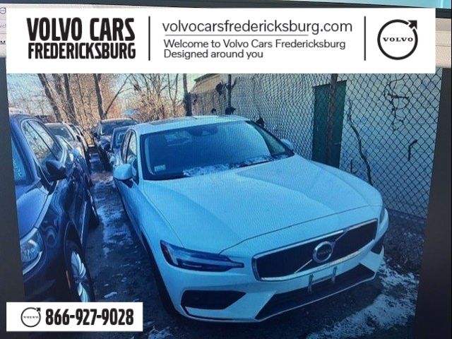 2021 Volvo S60 Momentum