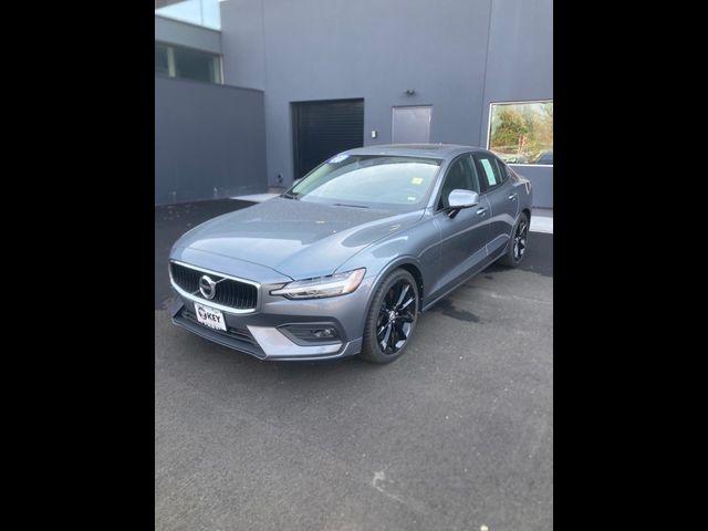 2021 Volvo S60 Momentum