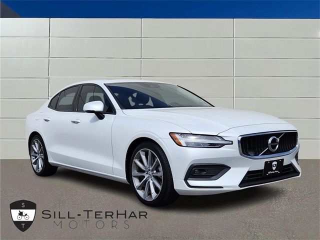 2021 Volvo S60 Momentum