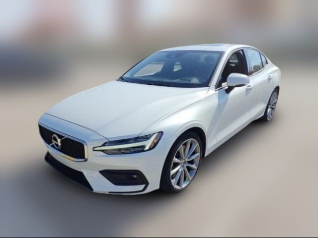 2021 Volvo S60 Momentum