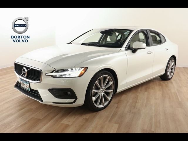 2021 Volvo S60 Momentum