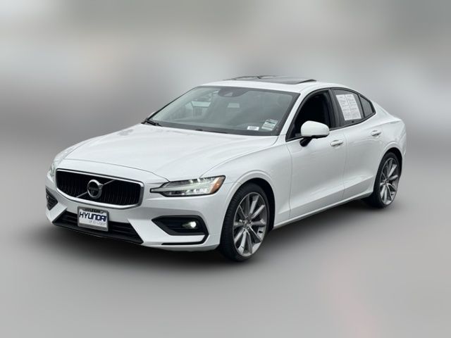 2021 Volvo S60 Momentum