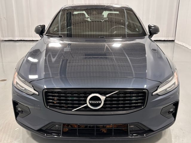 2021 Volvo S60 R-Design