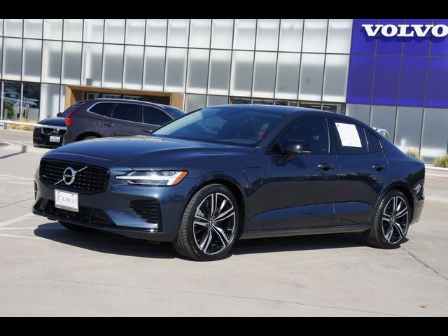 2021 Volvo S60 R-Design Expression