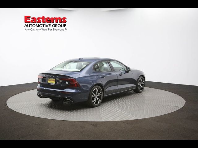 2021 Volvo S60 R-Design Expression