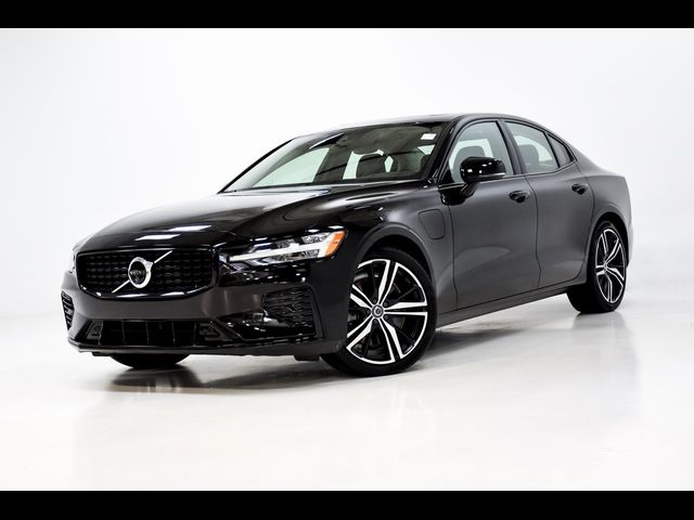 2021 Volvo S60 R-Design Expression