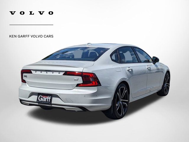 2021 Volvo S90 R-Design