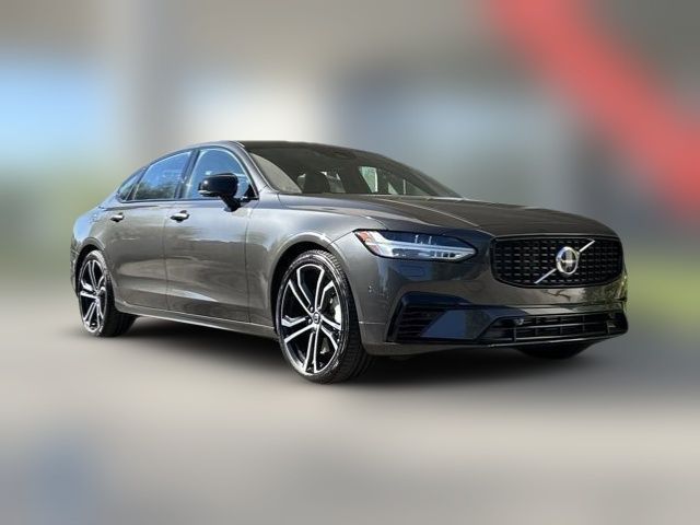 2021 Volvo S90 R-Design