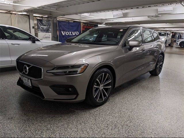 2021 Volvo V60 Momentum