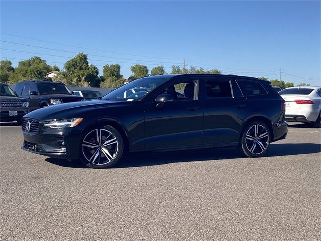 2021 Volvo V60 R-Design