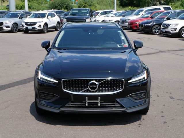 2021 Volvo V60 Cross Country Base