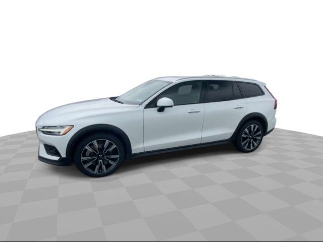 2021 Volvo V60 Cross Country Base