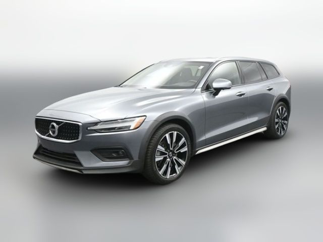 2021 Volvo V60 Cross Country Base