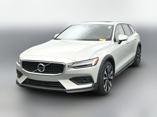 2021 Volvo V60 Cross Country Base