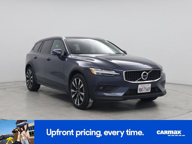 2021 Volvo V60 Cross Country Base