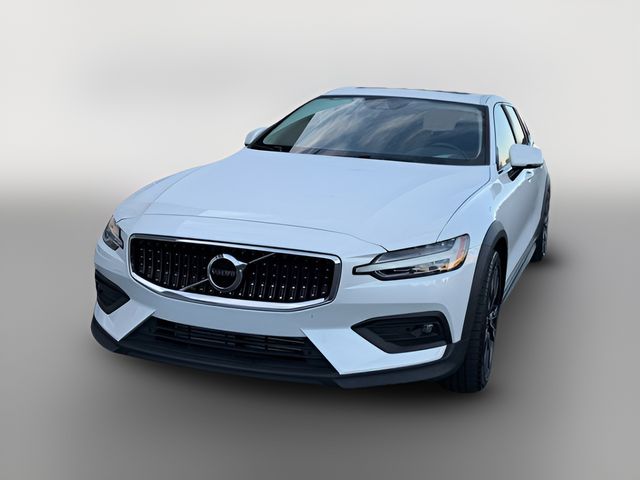 2021 Volvo V60 Cross Country Base