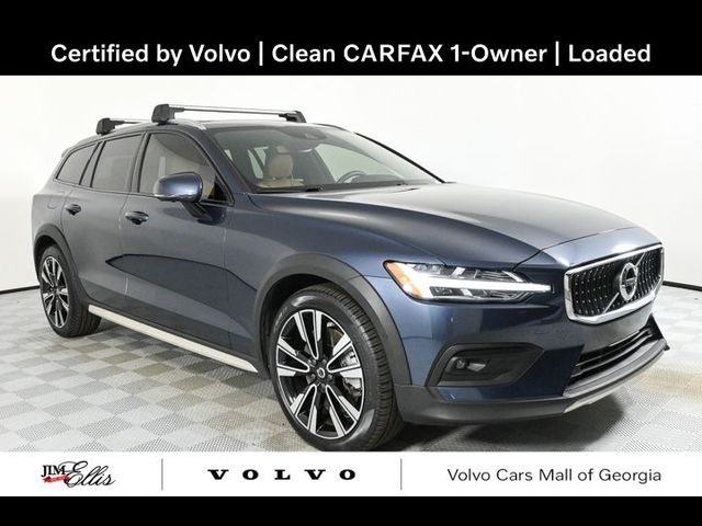 2021 Volvo V60 Cross Country Base