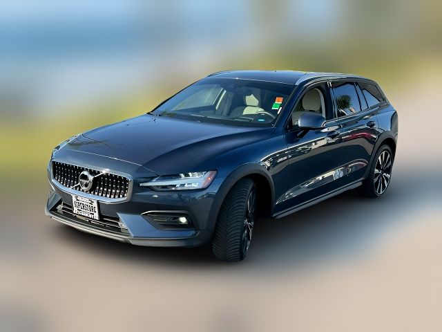 2021 Volvo V60 Cross Country Base