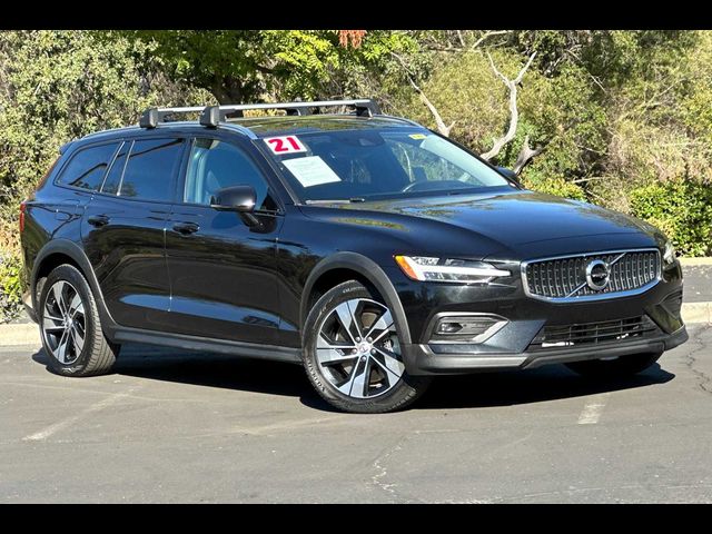 2021 Volvo V60 Cross Country Base