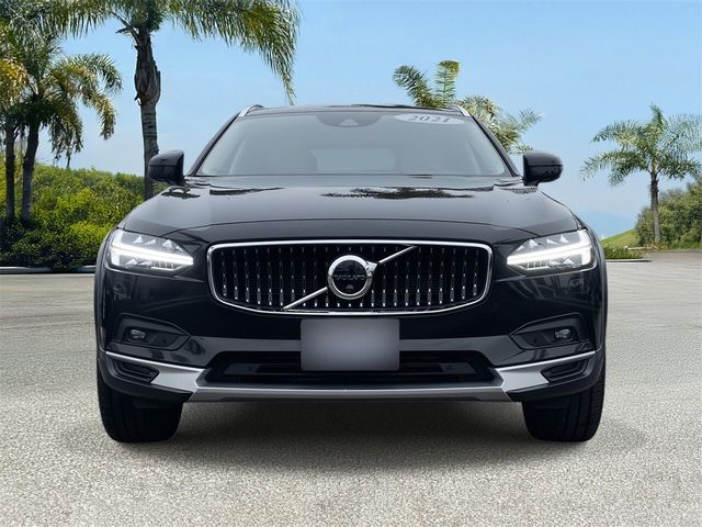 2021 Volvo V90 Cross Country Base