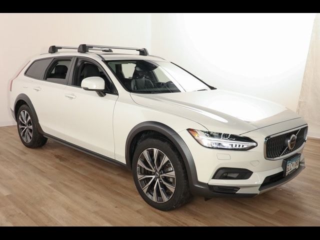 2021 Volvo V90 Cross Country Base