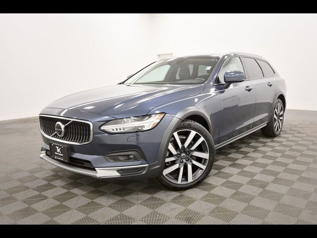 2021 Volvo V90 Cross Country Base