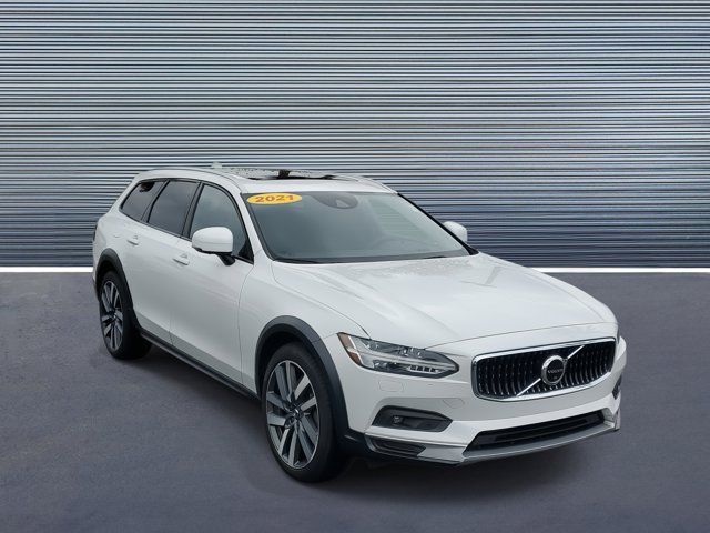 2021 Volvo V90 Cross Country Base