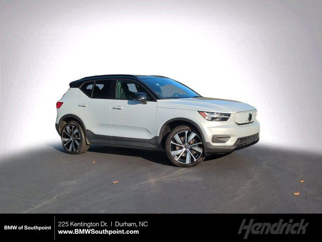 2021 Volvo XC40 Base