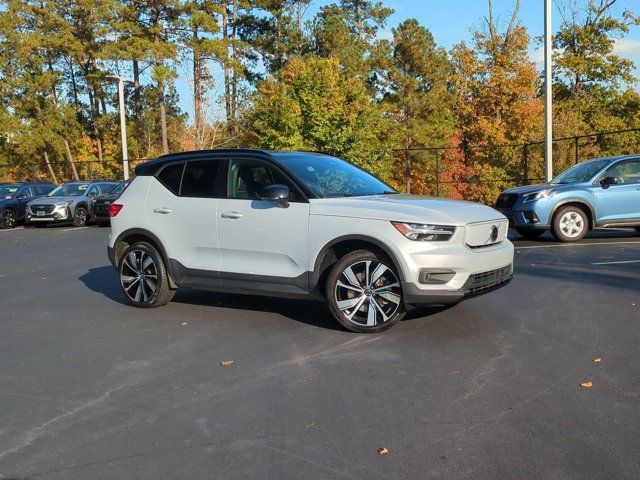 2021 Volvo XC40 Base