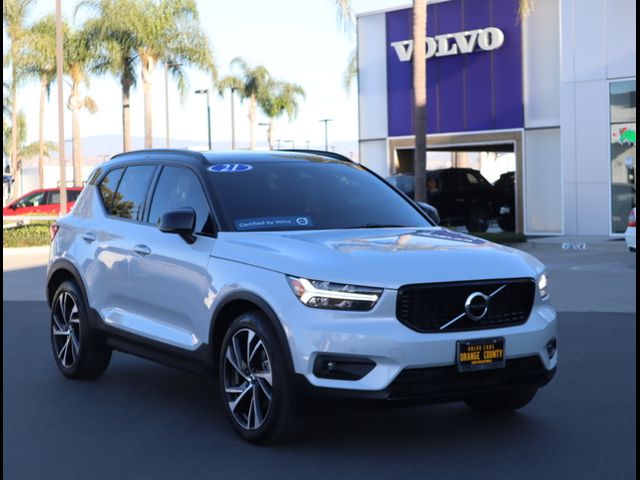 2021 Volvo XC40 R-Design