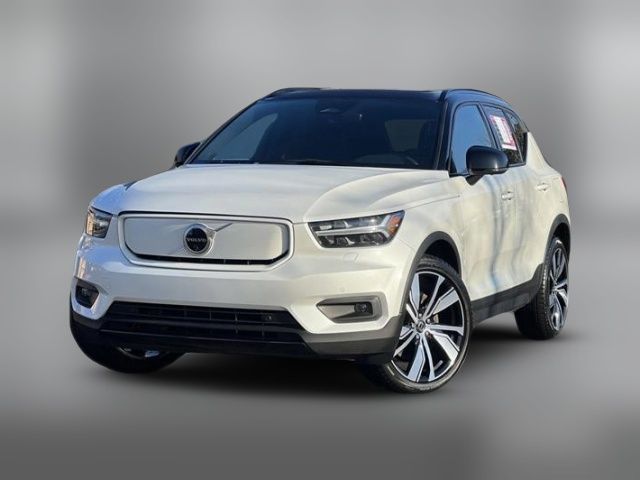 2021 Volvo XC40 Base