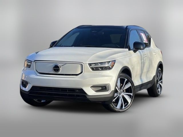 2021 Volvo XC40 Base