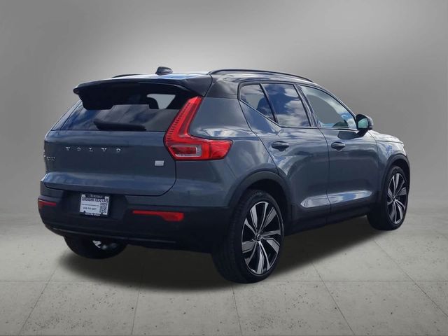 2021 Volvo XC40 Base