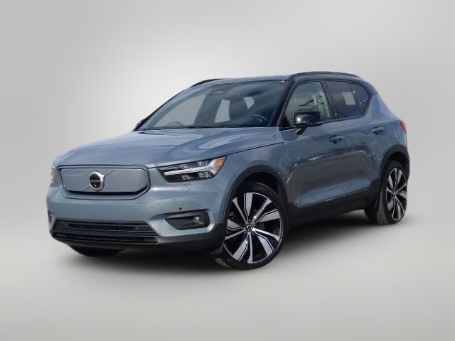 2021 Volvo XC40 Base