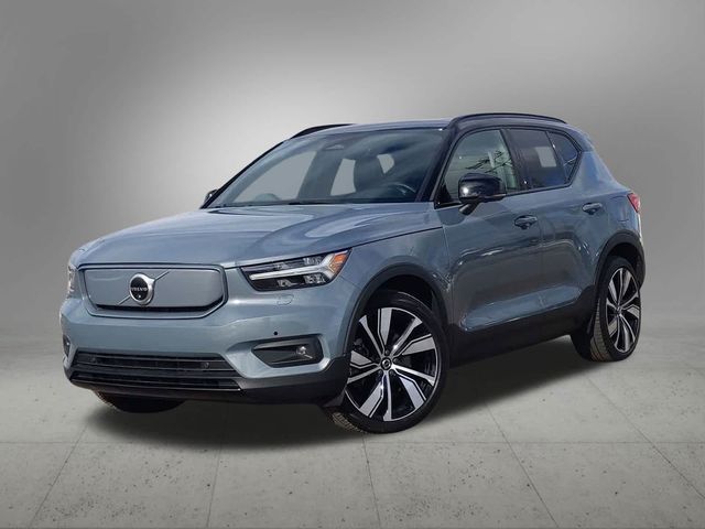 2021 Volvo XC40 Base