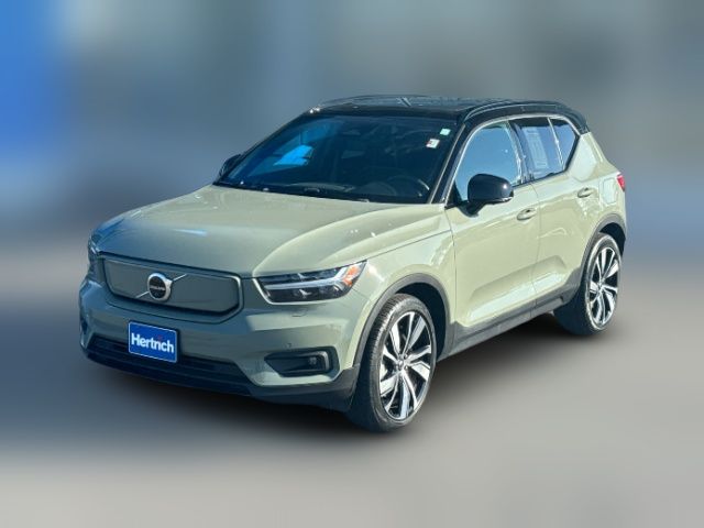 2021 Volvo XC40 Base