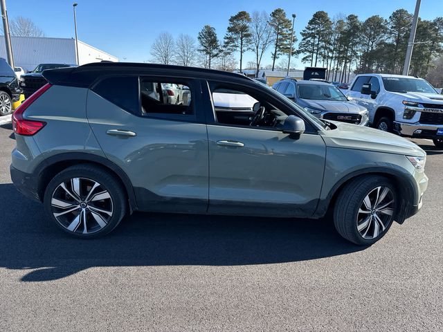 2021 Volvo XC40 Base