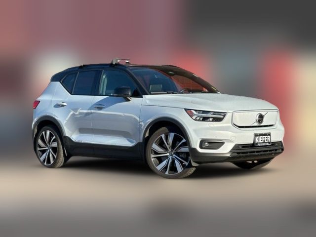 2021 Volvo XC40 Base