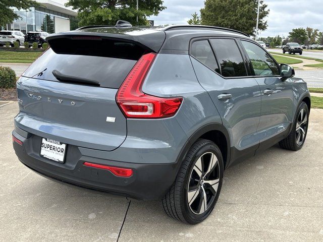 2021 Volvo XC40 Base