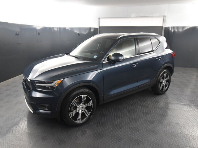 2021 Volvo XC40 Inscription