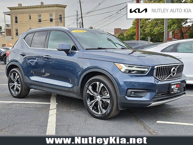 2021 Volvo XC40 Inscription