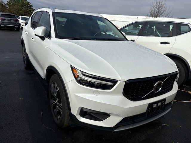 2021 Volvo XC40 Inscription