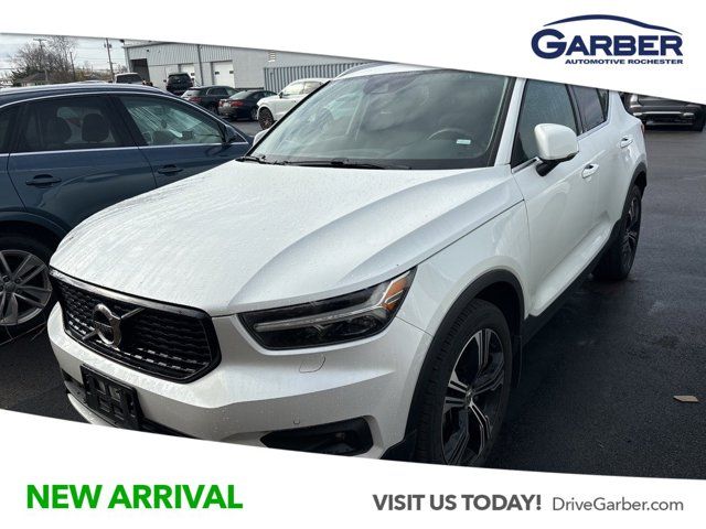 2021 Volvo XC40 Inscription