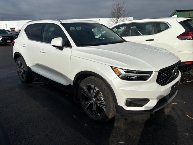 2021 Volvo XC40 Inscription