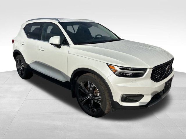 2021 Volvo XC40 Inscription