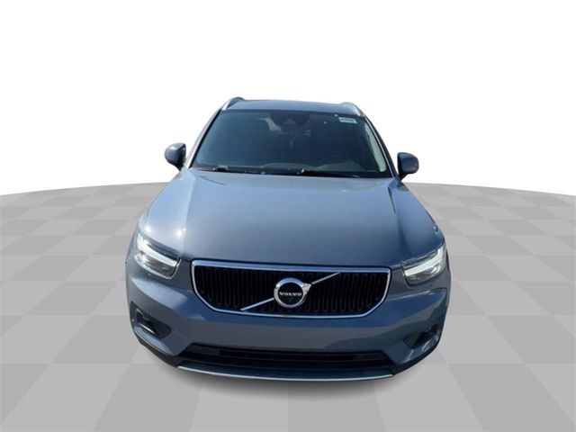 2021 Volvo XC40 Momentum