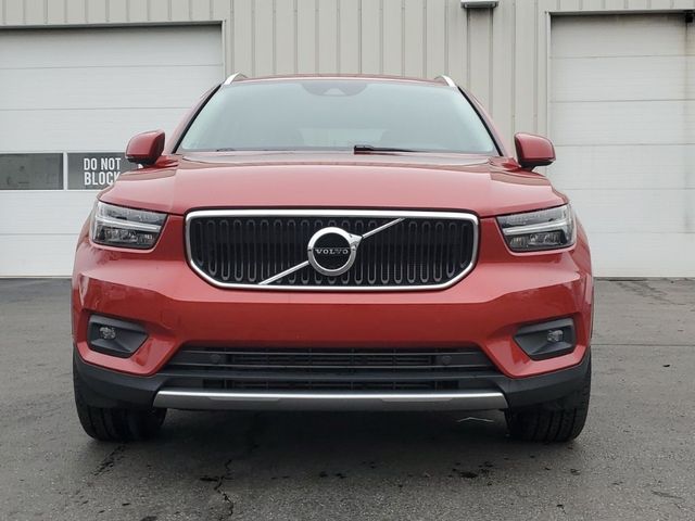 2021 Volvo XC40 Momentum