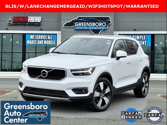 2021 Volvo XC40 Momentum