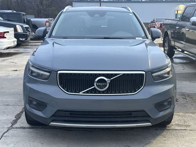 2021 Volvo XC40 Momentum